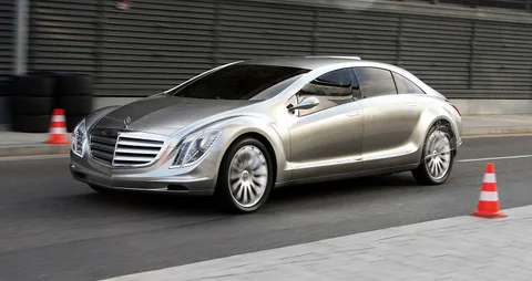 Mercedes-Benz F700 — 7