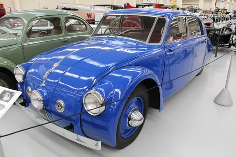 Tatra 77 — 2