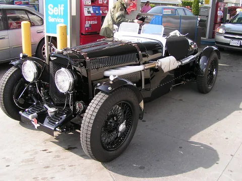 Aston Martin Ulster — 5