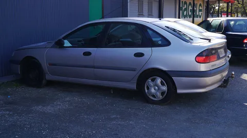 Renault Laguna I — 7