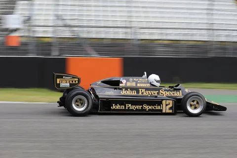 Lotus 92 — 2