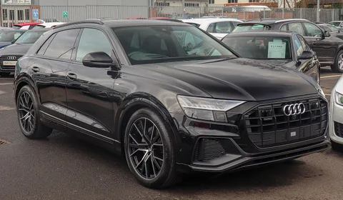 Audi Q8 — 8