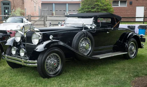 Packard Deluxe Eight — 2