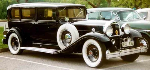 Packard Deluxe Eight — 8