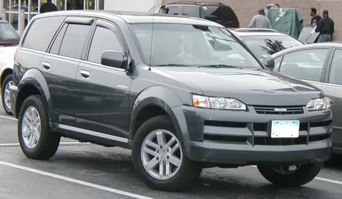 Isuzu Axiom — 8