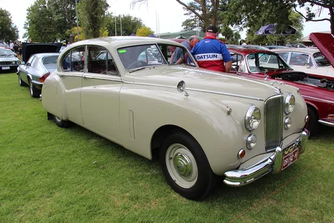 Jaguar Mark VII — 6