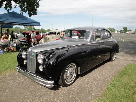 Jaguar Mark VII — 8
