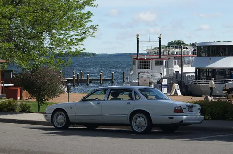 Jaguar XJ (X308) — 6
