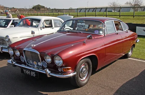 Jaguar Mark X
