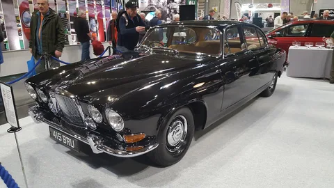 Jaguar Mark X — 7