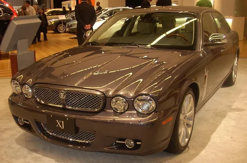 Jaguar XJ (X350) — 3