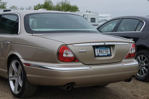Jaguar XJ (X350) — 4