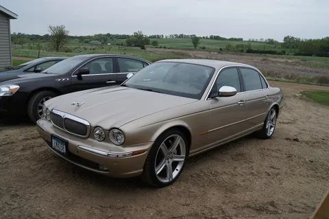 Jaguar XJ (X350) — 5