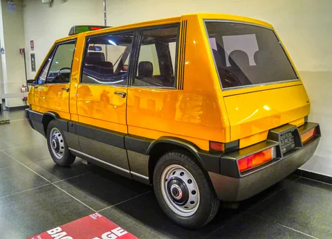 Alfa Romeo New York Taxi — 2