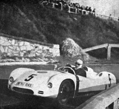 Tatra 602 — 8
