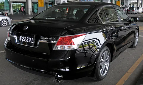 Proton Perdana — 4
