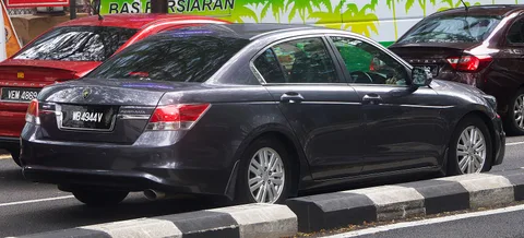 Proton Perdana — 6