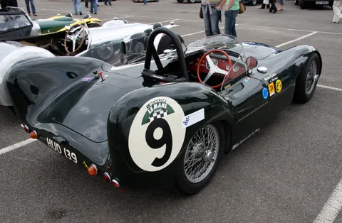 Lotus Mark IX — 3