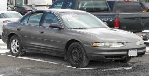 Oldsmobile Intrigue — 2