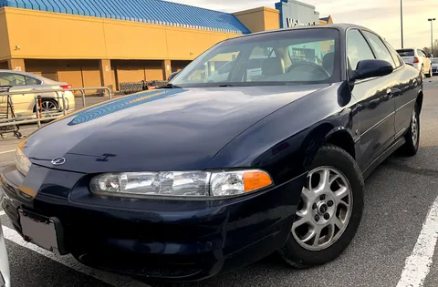Oldsmobile Intrigue — 8