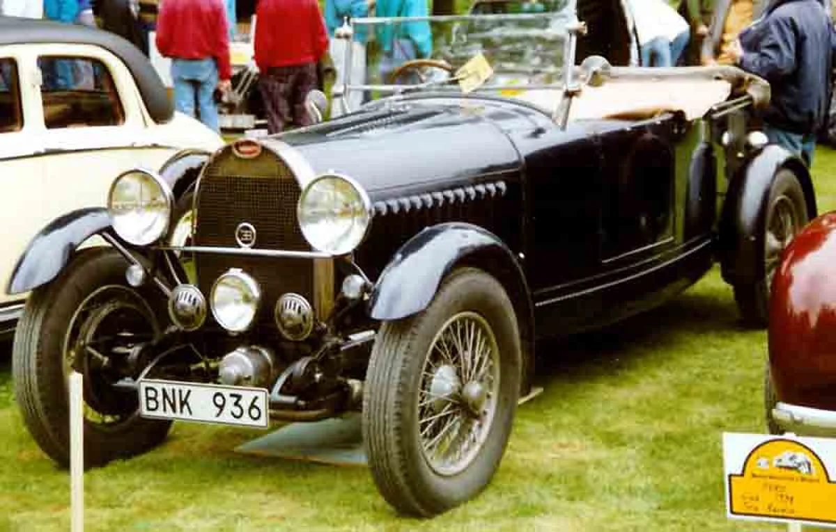Bugatti 8-cylinder line