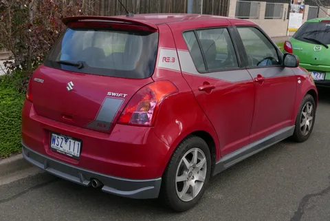 Suzuki Swift 2004 — 7