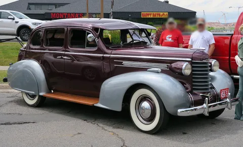 Oldsmobile F-Series — 3