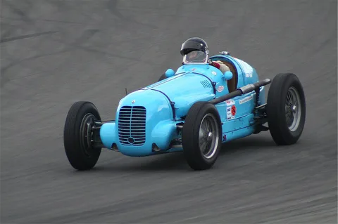 Maserati V8RI — 4