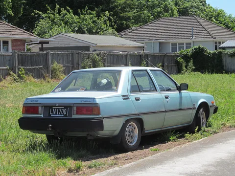 Mitsubishi Tredia — 6