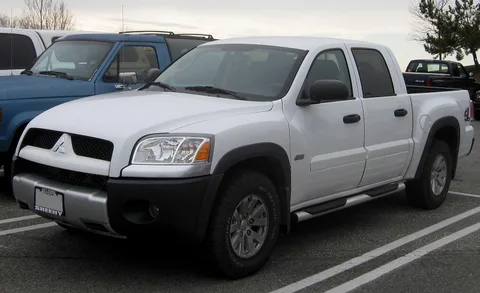 Mitsubishi Raider — 8