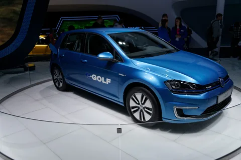 Volkswagen e-Golf — 2