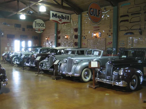 Packard Light Eight — 4