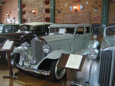 Packard Light Eight — 7