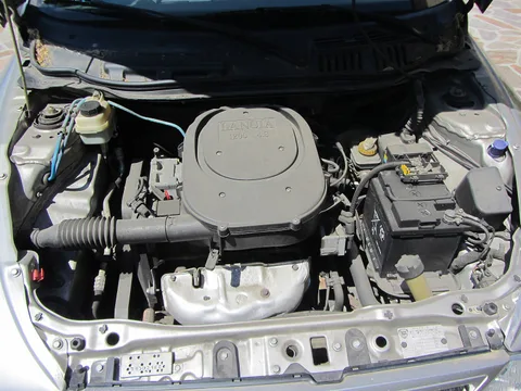 Lancia Y — 2