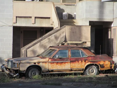Lincoln Versailles — 2