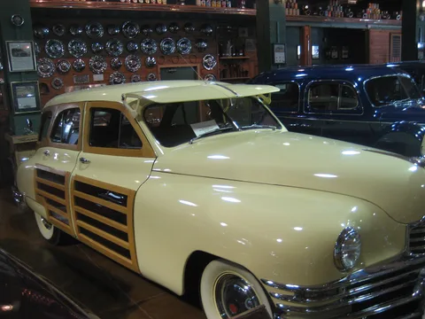 Packard Station Sedan — 8