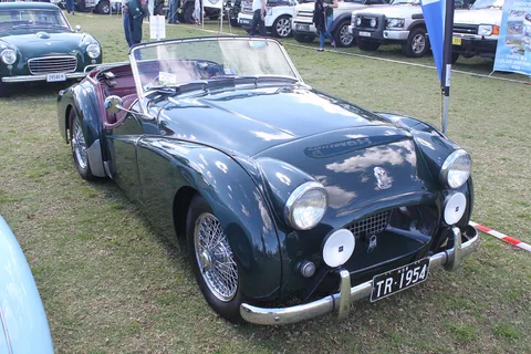 Triumph TR2 — 3