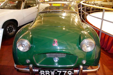 Triumph TR2 — 5