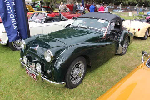 Triumph TR2 — 6