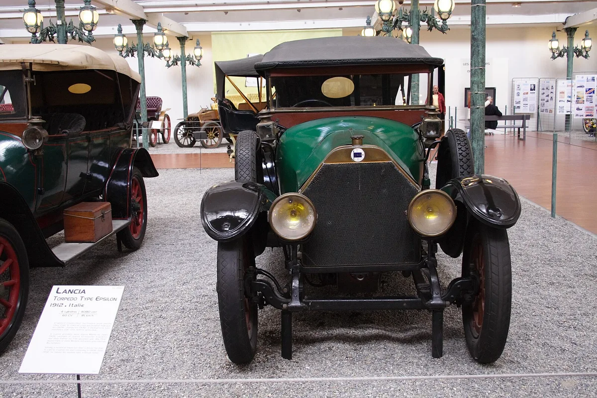 Lancia Epsilon