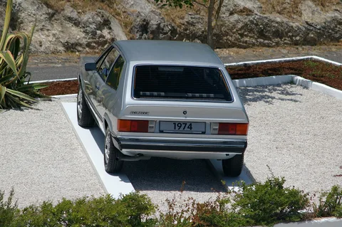 Volkswagen Scirocco I — 3