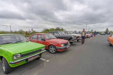 Opel Kadett C — 3