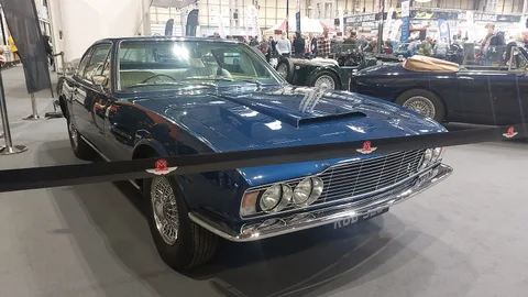 Aston Martin DBS — 5