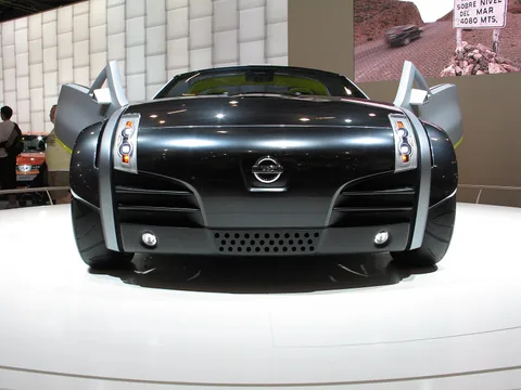 Nissan URGE — 2