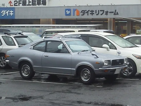 Mazda Grand Familia — 2