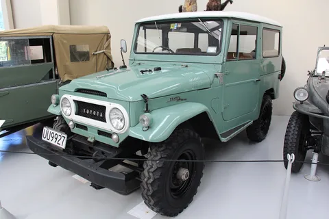 Toyota Land Cruiser (J40) — 2