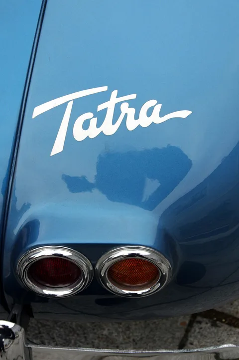 Tatra 87 — 7