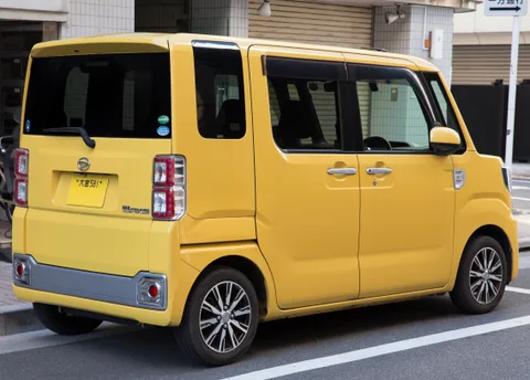 Daihatsu Wake — 3