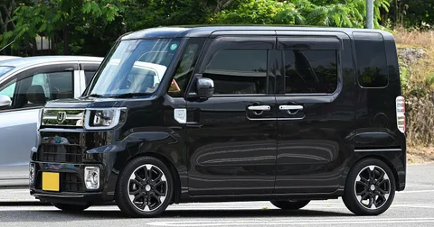 Daihatsu Wake — 4