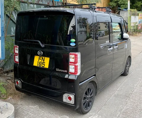 Daihatsu Wake — 6